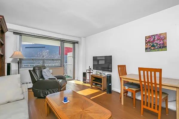 Sold by Ines Guerra Realty, Inc. | media 19