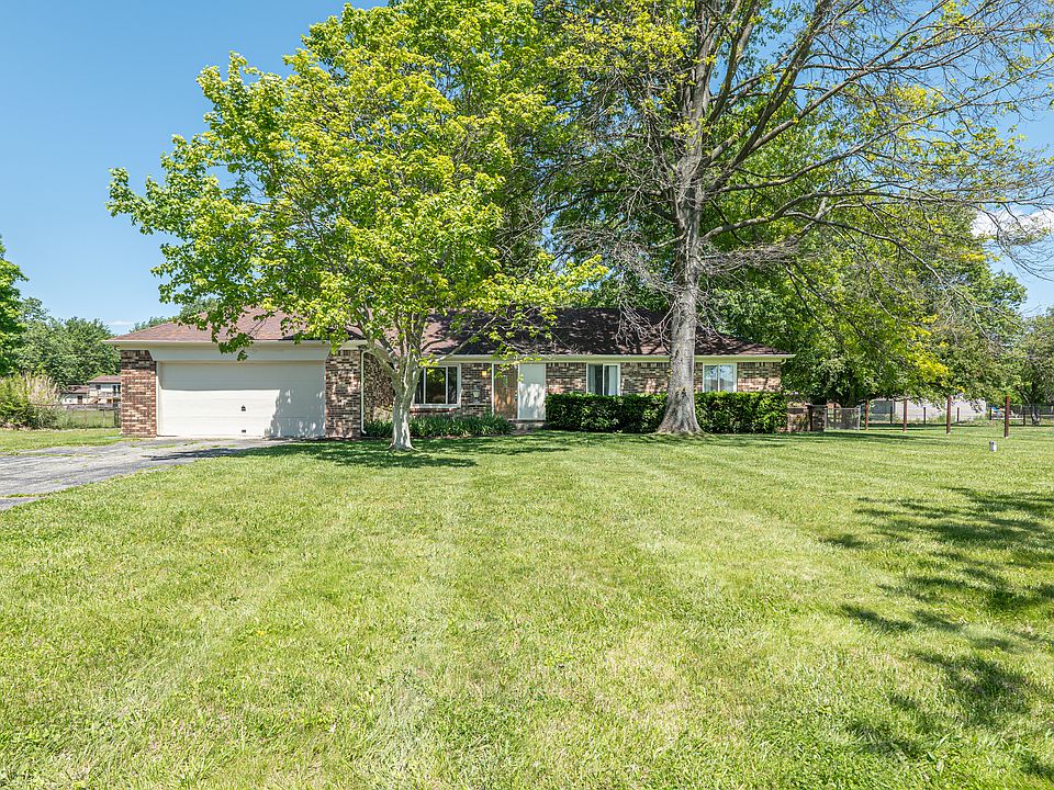 1st image of 1405 Maria Ln