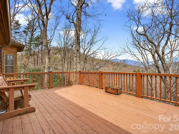 169 Hilltop Rd, Black Mountain, NC 28711