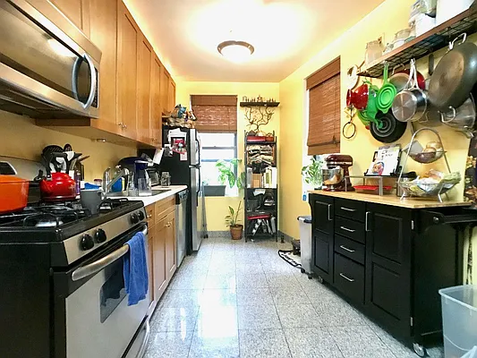 Rented by Sovereign Associates | media 12