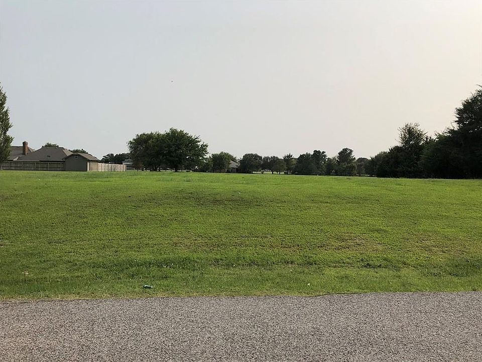 2nd image of 76 Sonata Ln