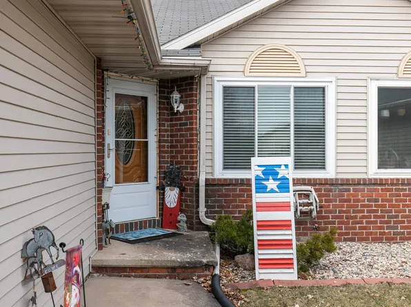 W3198 Westowne Ct, Appleton, WI 54915