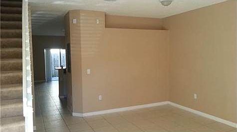 3rd image of 2207 SE 24th Pl #2207