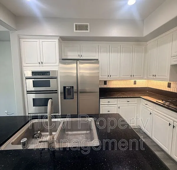 8043 E Loftwood Ln — Photo 13