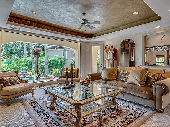5th image of 1319 Lakeway Dr