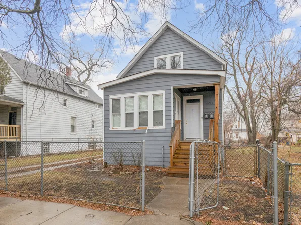 10220 S Normal Ave, Chicago, IL 60628