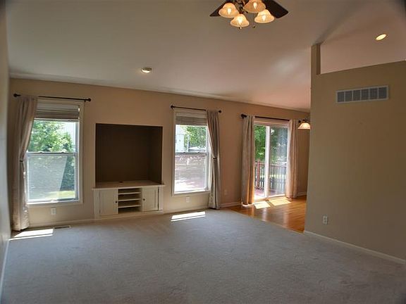 4th image of 480 Kensington Ct