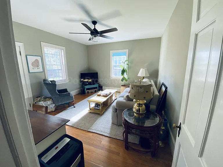 916 Sylvania Ave — Photo 17