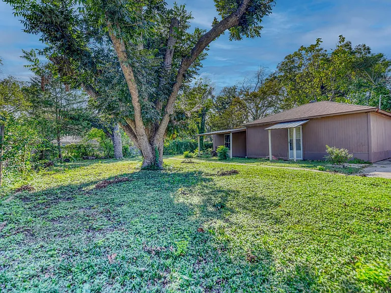 6028 Fairway Ave — Photo 19