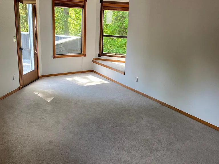 12818 SE 47th Pl — Photo 18