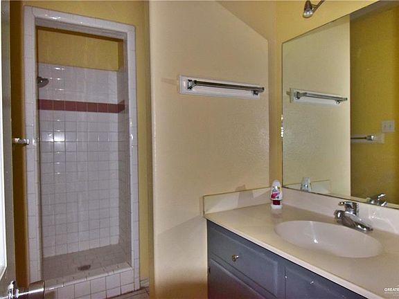 4th image of 2210 W Elisa Ln #17