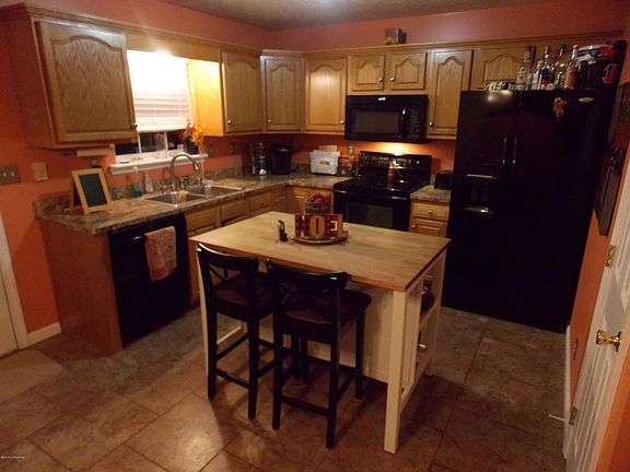 3rd image of 173 Fern Way