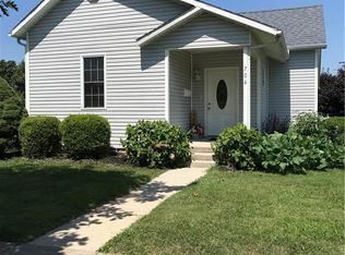 704 W South St, Saint Marys, OH 45885