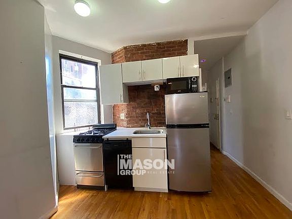4th image of 70 W 109th St #62S