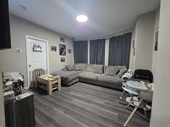5th image of 170 Hillside Ave #1