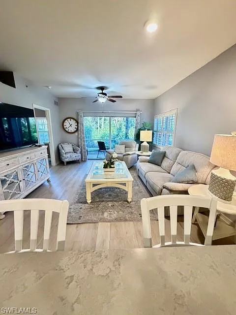 3 bed, 2.0 bath, 1246 sqft, $2,765 — Photo 4