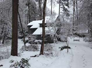 814 Lake Forest Dr, Raleigh, NC 27615