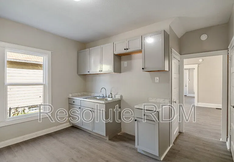 1314 N Dearborn St — Photo 10