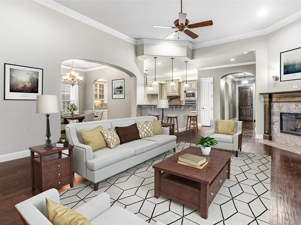 420 Blue Daze Ct, Burleson, TX 76028