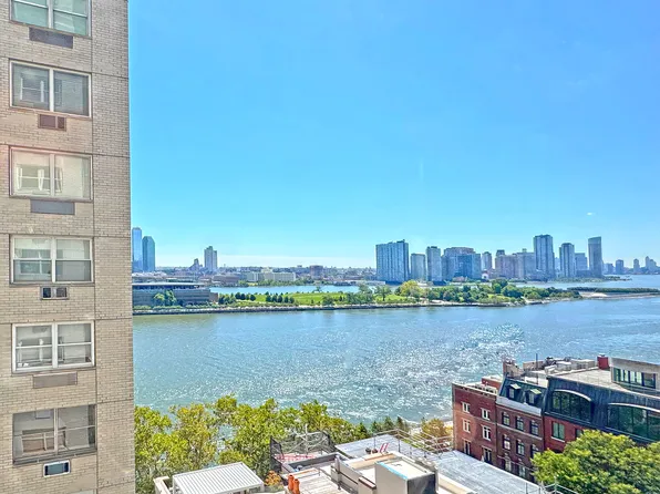 35 Sutton Place image 7 of 14