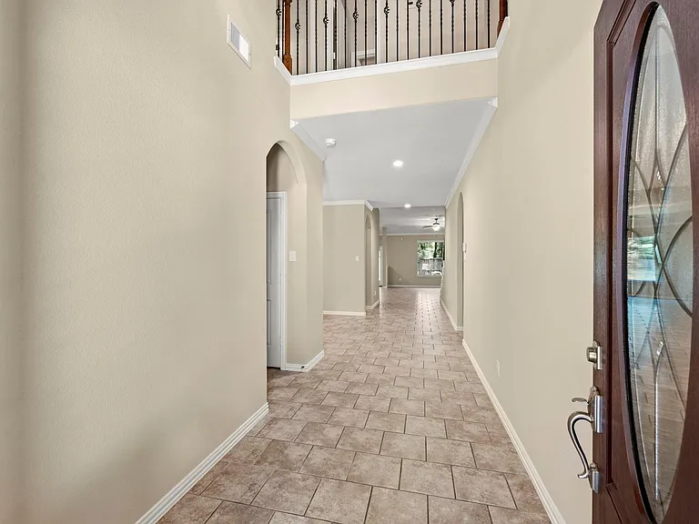 34 Sawbridge Cir — Photo 5