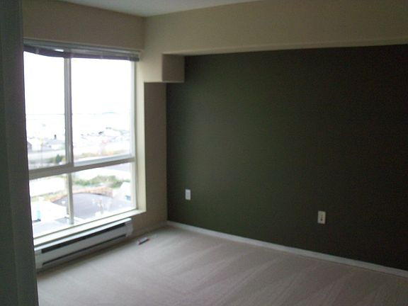 5th image of 2824 Grand Ave Unit 402
