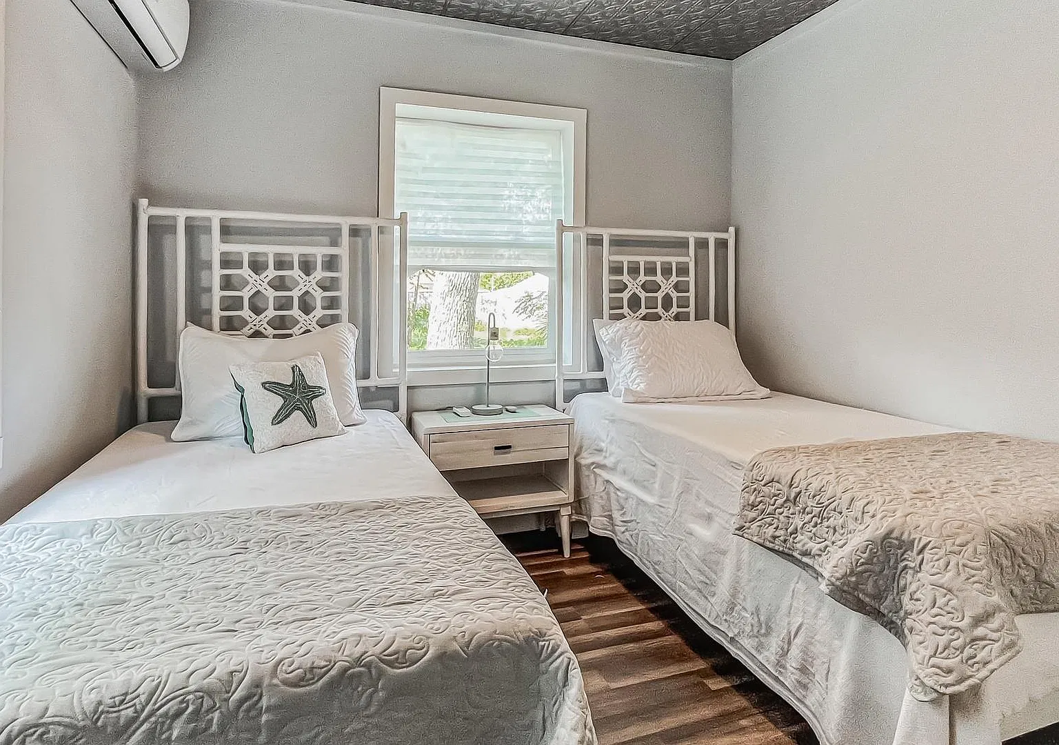 2 bed, 1020 sqft, $2,275 — Photo 2