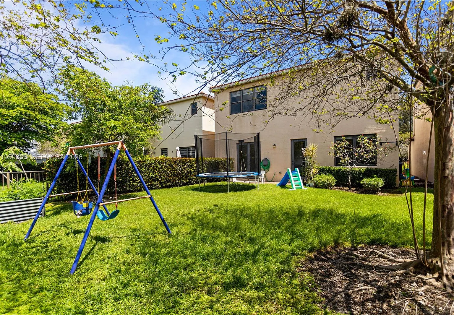 5 bed, 3.0 bath, 2702 sqft, $5,500 — Photo 3