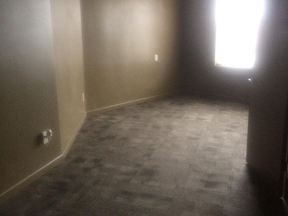 3rd image of 1003 Washington Ave