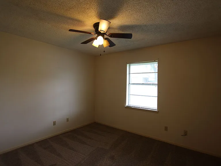 12414 Cimmarron Dr — Photo 20