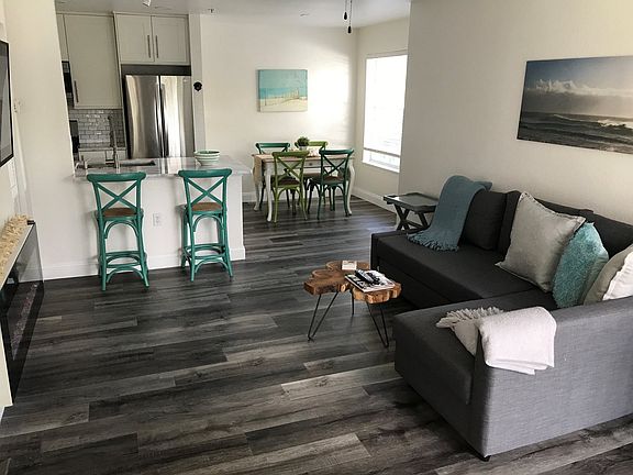 3rd image of 850 S Tamiami Trl APT 627