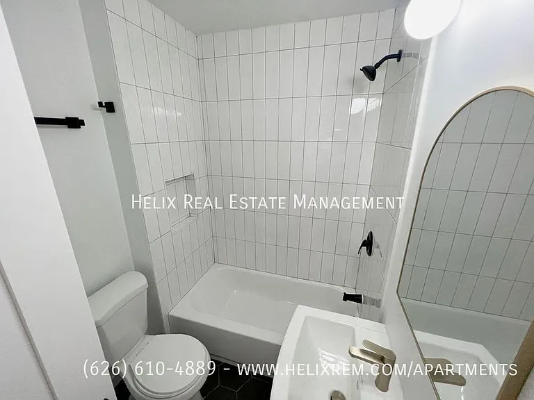 552 S Oakland Ave #4 — Photo 4