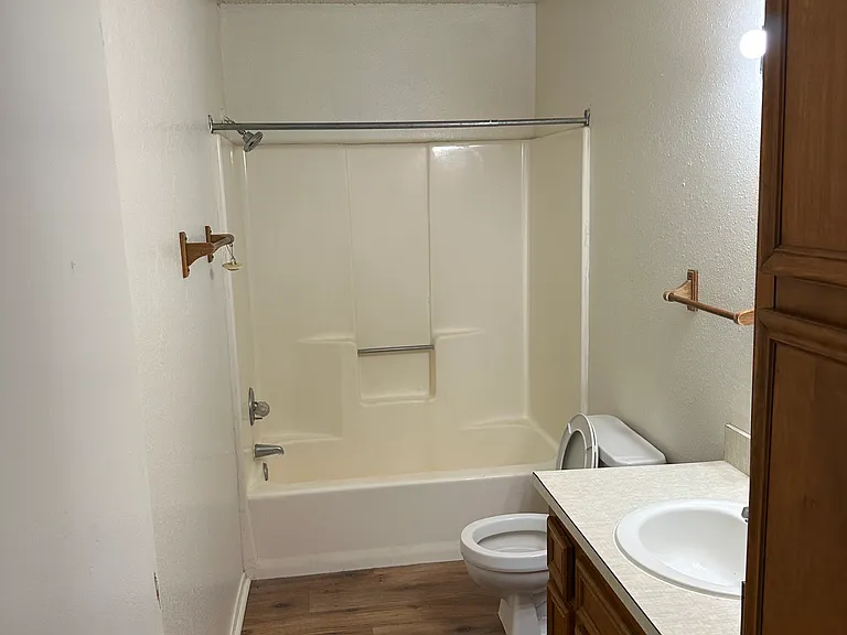 1415 N Jefferson St #2 — Photo 6