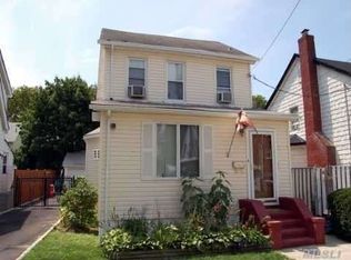 9222 242nd St, Bellerose, NY 11426