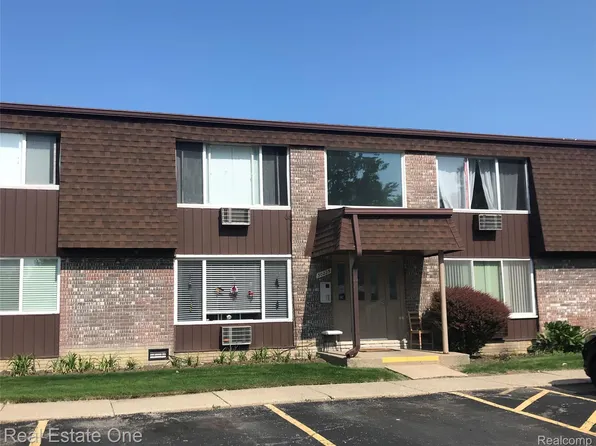 30225 Utica Rd APT 226D, Roseville, MI 48066