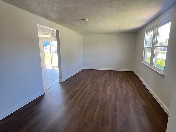 2nd image of 2660 McFarland Ave