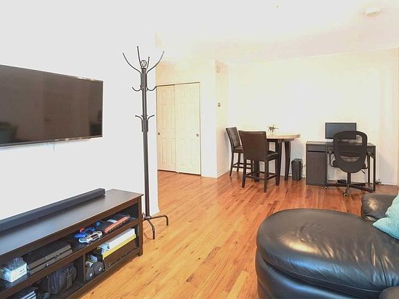 4th image of 200 Lexington Ave APT 1D