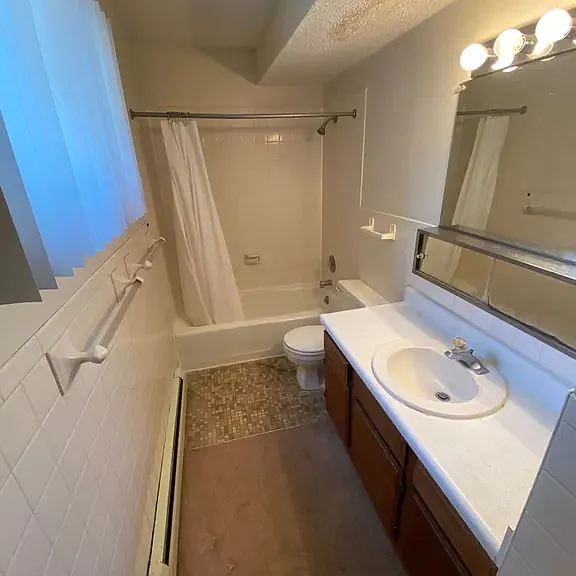 1133 G Street — Photo 36