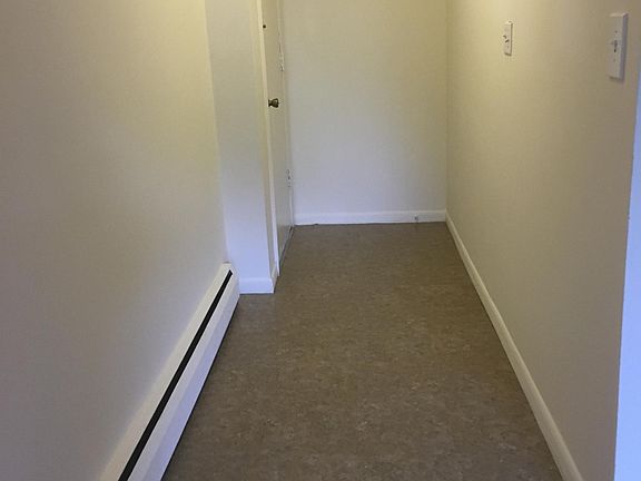 2nd image of 632 E North Broadway St APT 4