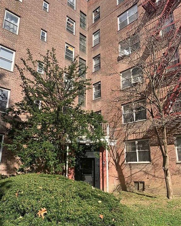 1st image of 14737 38th Avenue #C12