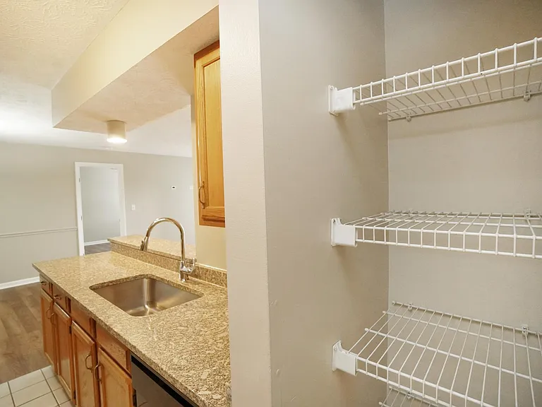 8945 Eagleview Dr #7 — Photo 13