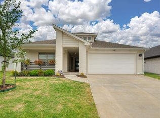 13608 Arrowhead Blvd, Yukon, OK 73099