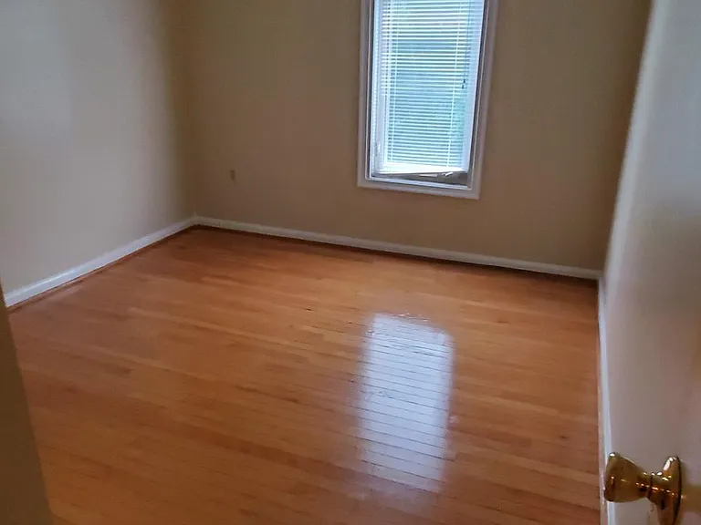 9691 Mason Bluff Ct — Photo 16