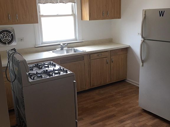 5th image of 2047 N 73rd Ave #2S