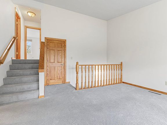 4th image of 1780 Centennial Dr