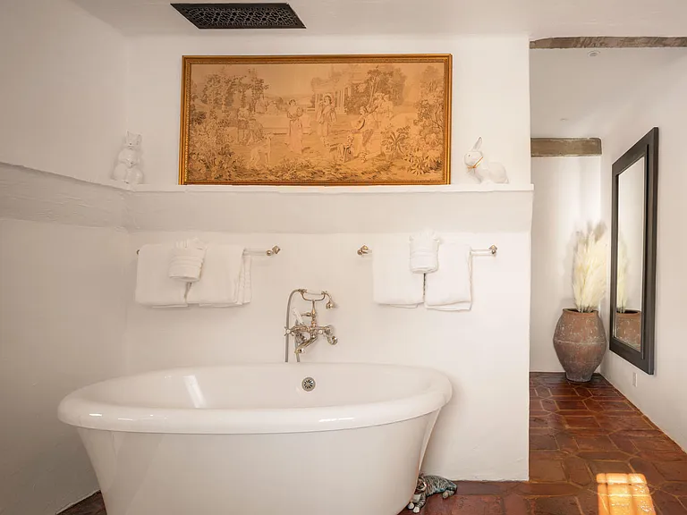 779 Ayala Ln — Photo 34