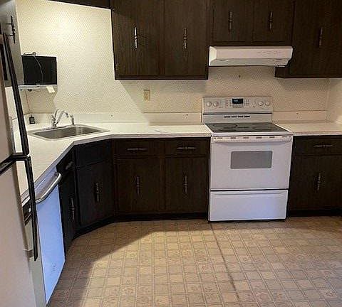 5th image of 103 Harvest Ln #201