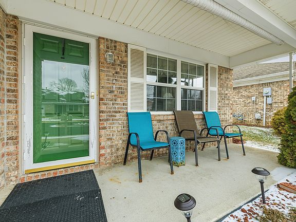 3rd image of 5519 Gateridge Ln #15