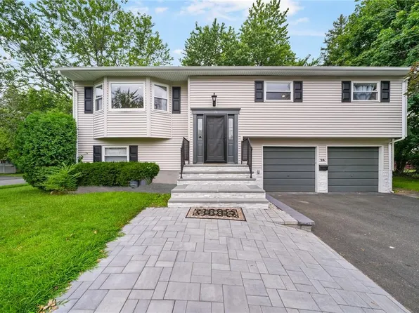 24 Lester Drive, Orangeburg, NY 10962