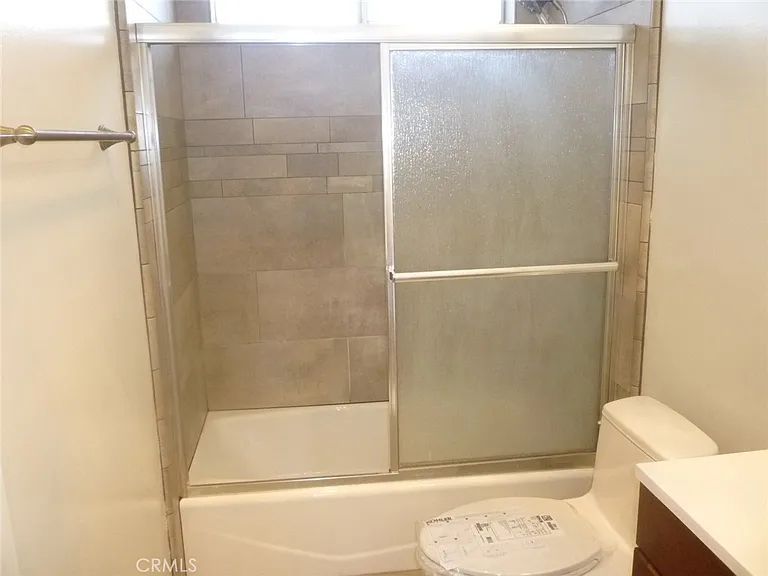 2317 Marshallfield Ln #B — Photo 31
